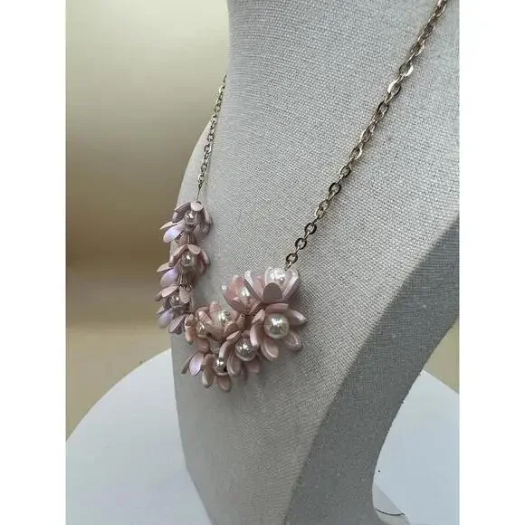 Pink Floral Pearl Necklace with Gold Chain   C47 - Picture 4 of 8